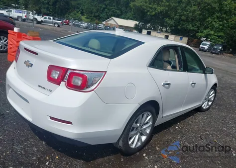 2015 Chevrolet Malibu 1Lz из США, поврежденный, VIN 1G11F5SL9FF118182